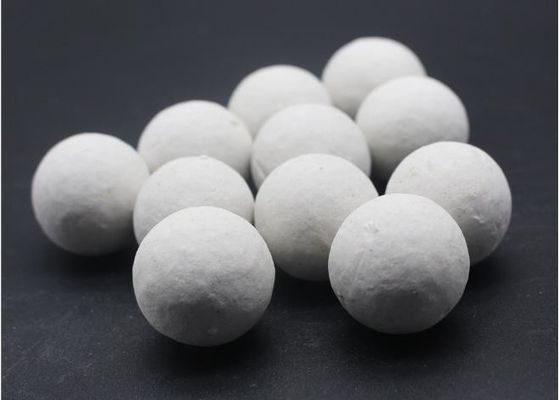Boules en céramique inertes d'oxyde d'aluminium de soutien pour le gaz naturel 1300-1400 Kg/M3