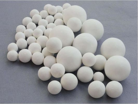 Résistance inerte de haute température de boules d'alumine d'industrie chimique